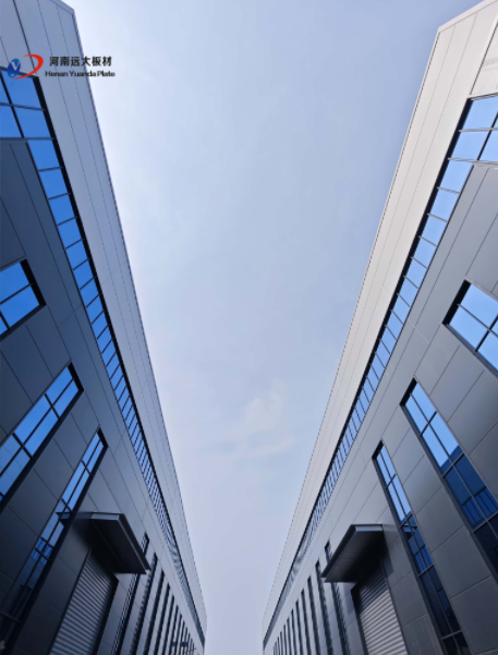 聚氨酯夾芯板：高效節(jié)能，防火防水，為建筑護航(圖1)