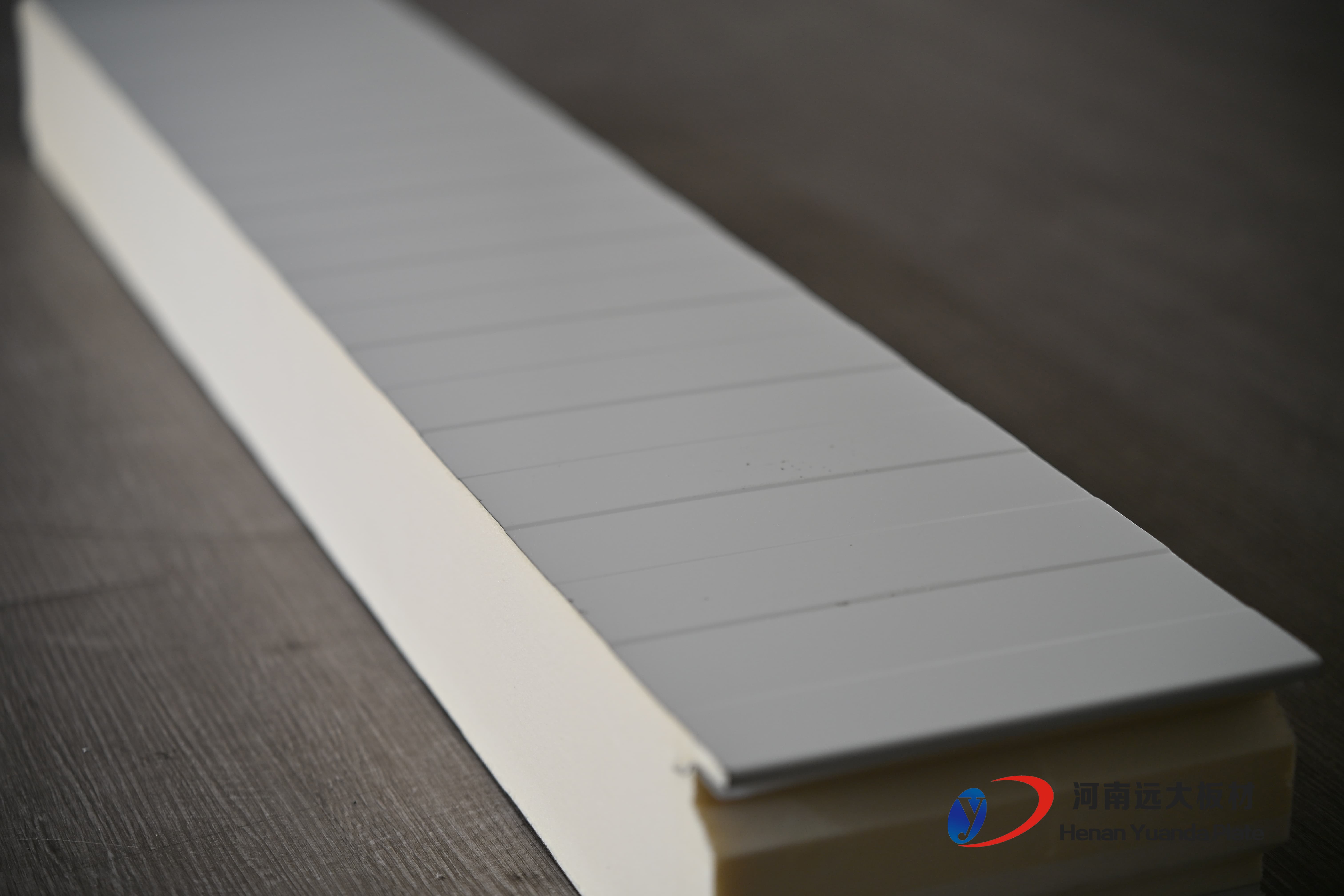 聚氨酯冷庫板：高效節(jié)能的冷鏈“保溫衛(wèi)士”