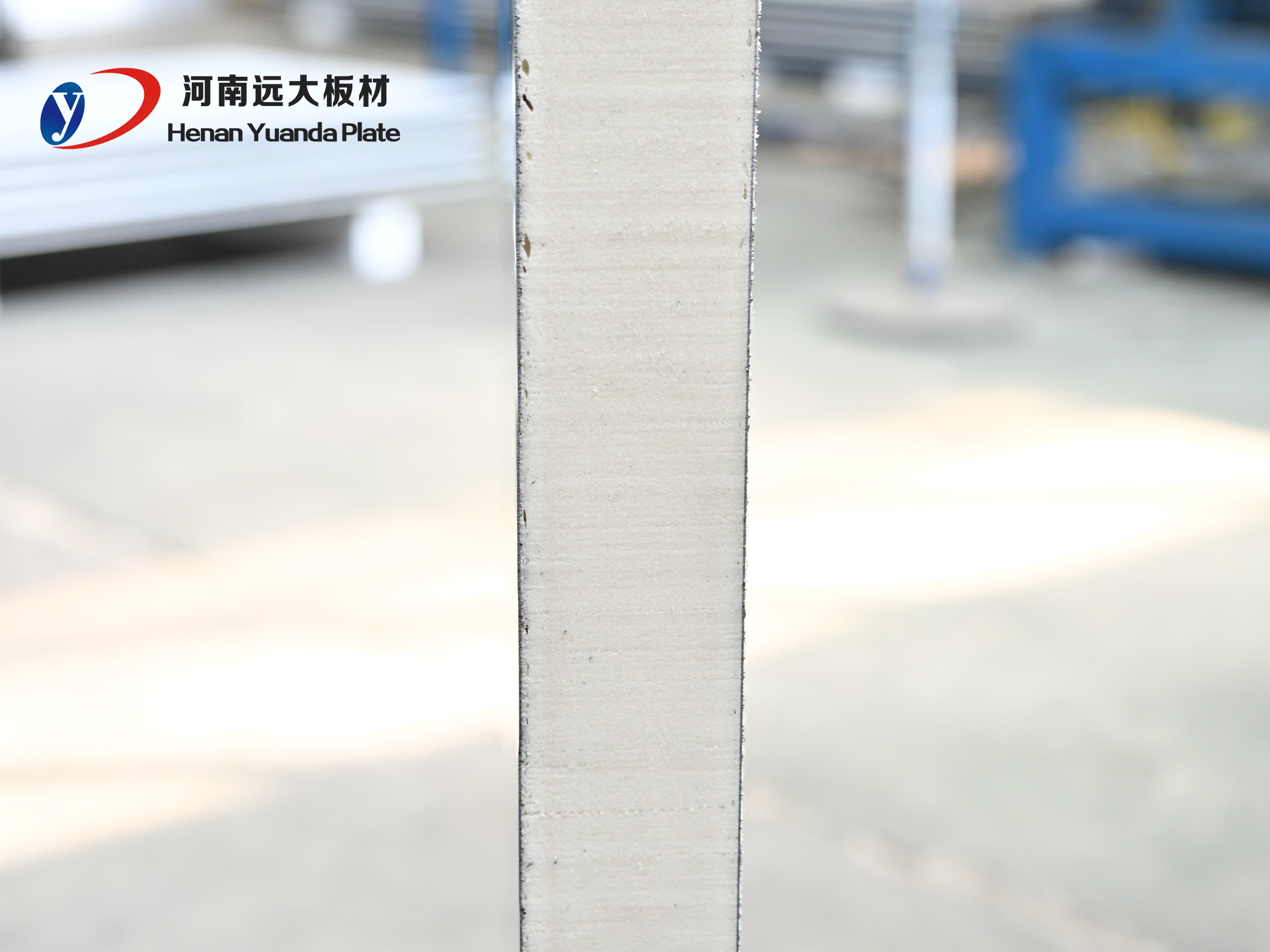 “冷鏈倉(cāng)庫(kù)對(duì)保溫‘零容忍’？聚氨酯夾芯冷庫(kù)板的‘無(wú)縫’密封方案正是答案?！?(圖3)